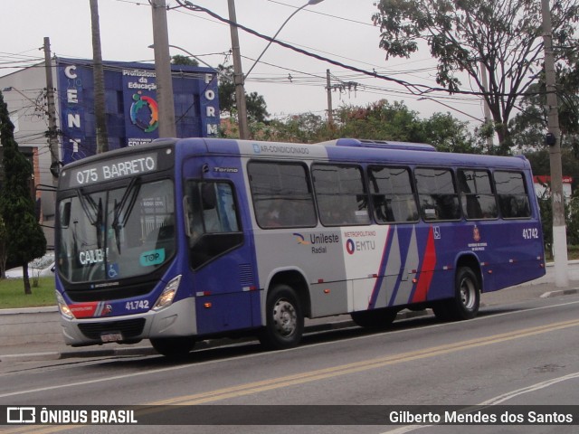 Radial Transporte Coletivo 41.742 na cidade de Itaquaquecetuba, São Paulo, Brasil, por Gilberto Mendes dos Santos. ID da foto: 11855526.