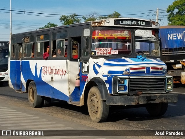 El Universo SRL - Linea 10 701 na cidade de Mariano Roque Alonso, Central, Paraguai, por José Paredes. Número da foto: #11860220.