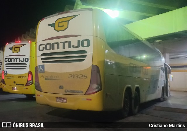 Empresa Gontijo de Transportes 21325 na cidade de Araxá, Minas Gerais, Brasil, por Cristiano Martins. ID da foto: 11858033.