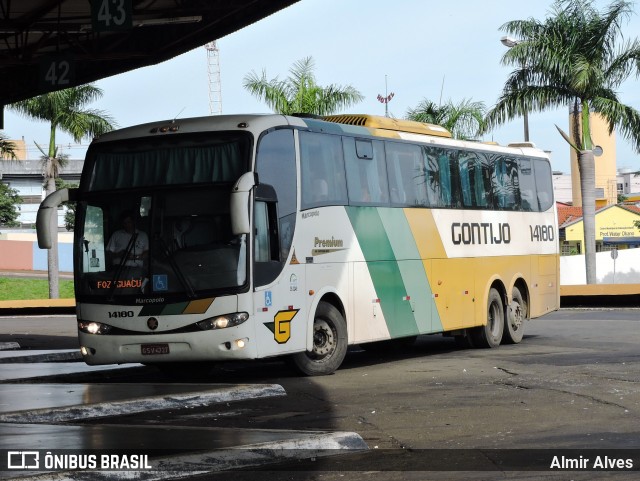 Empresa Gontijo de Transportes 14180 na cidade de Londrina, Paraná, Brasil, por Almir Alves. ID da foto: 11862422.