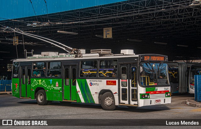 Metra - Sistema Metropolitano de Transporte 7047 na cidade de São Paulo, São Paulo, Brasil, por Lucas Mendes. Número da foto: #11862434.