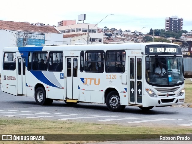 JTU - Jacareí Transporte Urbano 1.120 na cidade de Jacareí, São Paulo, Brasil, por Robson Prado. ID da foto: 11866493.