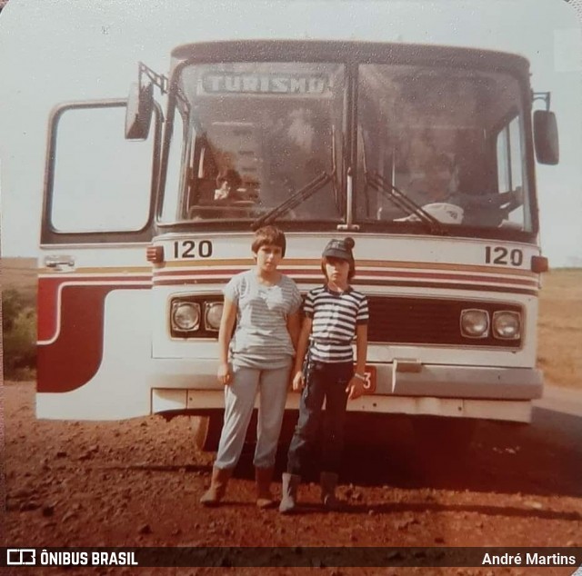 Auto Ônibus Macacari 120 na cidade de Jaú, São Paulo, Brasil, por André Martins. ID da foto: 11863609.