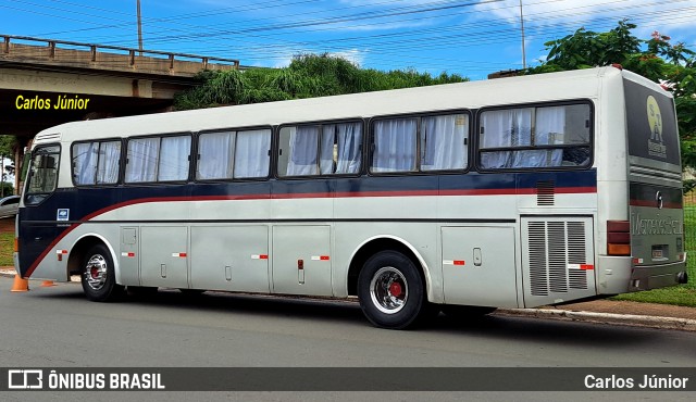 Ônibus Particulares 8429 na cidade de Goiânia, Goiás, Brasil, por Carlos Júnior. Número da foto: #11865477.