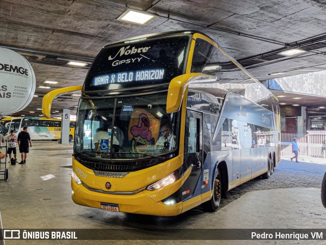 Nobre Transporte Turismo 2303 na cidade de Belo Horizonte, Minas Gerais, Brasil, por Pedro Henrique VM. ID da foto: 11866979.