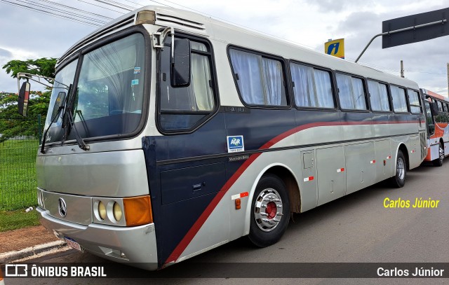 Ônibus Particulares 8429 na cidade de Goiânia, Goiás, Brasil, por Carlos Júnior. Número da foto: #11865246.