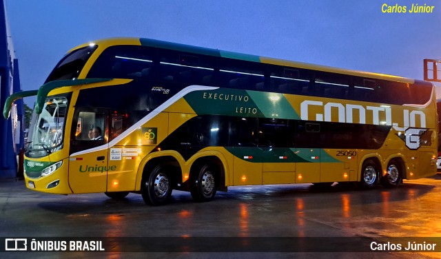 Empresa Gontijo de Transportes 25050 na cidade de Goiânia, Goiás, Brasil, por Carlos Júnior. ID da foto: 11867187.