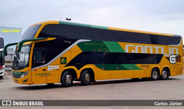 Empresa Gontijo de Transportes 25050 na cidade de Goiânia, Goiás, Brasil, por Carlos Júnior. ID da foto: 11867185.