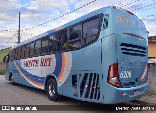 Monte Rey Turismo 6200 na cidade de Piúma, Espírito Santo, Brasil, por Everton Costa Goltara. Número da foto: #11867408.