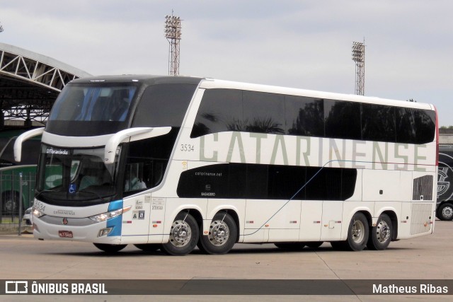 Auto Viação Catarinense 3534 na cidade de Curitiba, Paraná, Brasil, por Matheus Ribas. ID da foto: 11868614.