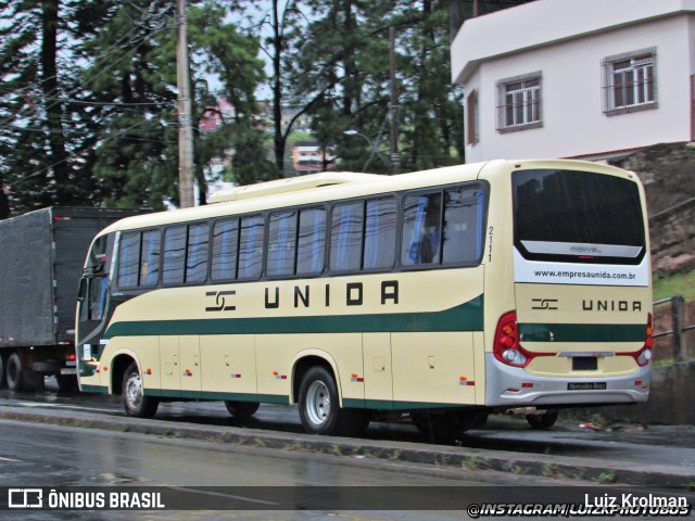 Empresa Unida Mansur e Filhos 2111 na cidade de Juiz de Fora, Minas Gerais, Brasil, por Luiz Krolman. Número da foto: #11868401.