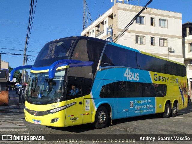 4bus - Cooperativa de Transporte Rodoviário de Passageiros Serviços e Tecnologia - Buscoop 44004 na cidade de Balneário Camboriú, Santa Catarina, Brasil, por Andrey  Soares Vassão. ID da foto: 11869533.