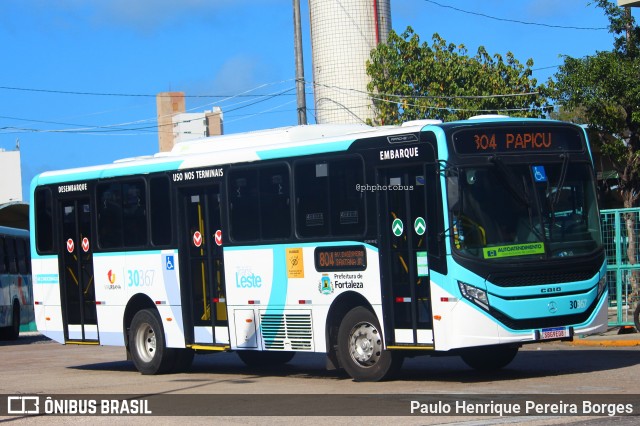 Via Urbana 30367 na cidade de Fortaleza, Ceará, Brasil, por Paulo Henrique Pereira Borges. Número da foto: #11874025.