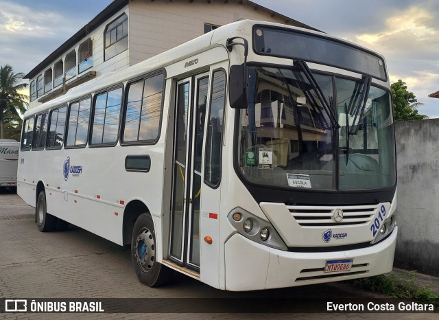 Kadosh Transportes 2019 na cidade de Piúma, Espírito Santo, Brasil, por Everton Costa Goltara. Número da foto: #11872121.