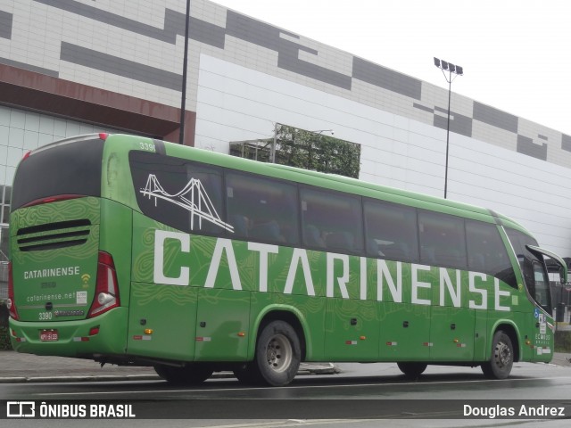 Auto Viação Catarinense 3390 na cidade de Balneário Camboriú, Santa Catarina, Brasil, por Douglas Andrez. ID da foto: 11873073.