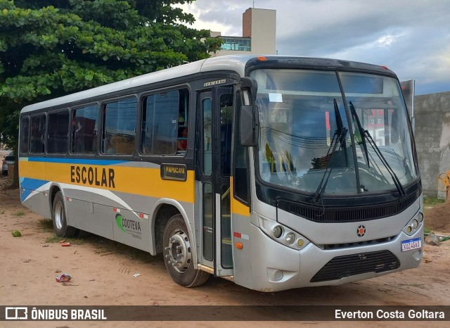 Escolares KUZ4G63 na cidade de Piúma, Espírito Santo, Brasil, por Everton Costa Goltara. Número da foto: #11874861.