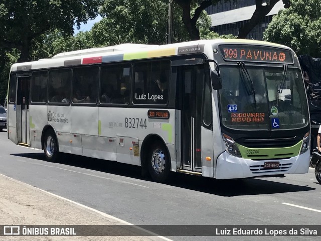 Viação Pavunense B32744 na cidade de Rio de Janeiro, Rio de Janeiro, Brasil, por Luiz Eduardo Lopes da Silva. ID da foto: 11877581.