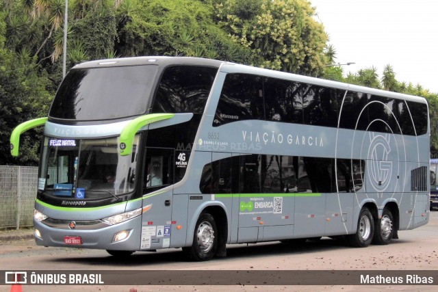 Viação Garcia 8652 na cidade de Curitiba, Paraná, Brasil, por Matheus Ribas. ID da foto: 11880180.