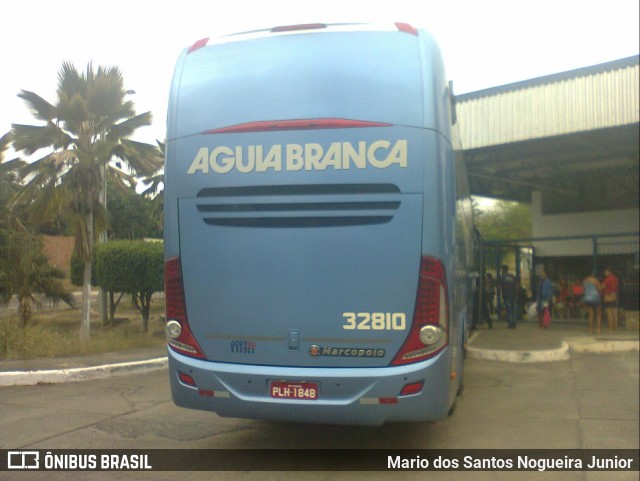 Viação Águia Branca 32810 na cidade de Piritiba, Bahia, Brasil, por Mario dos Santos Nogueira Junior. Número da foto: #11878947.
