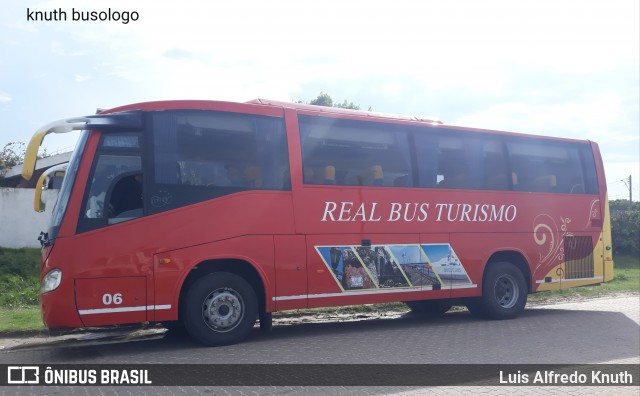 Real Bus Turismo 06 na cidade de Rio Grande, Rio Grande do Sul, Brasil, por Luis Alfredo Knuth. Número da foto: #11878245.