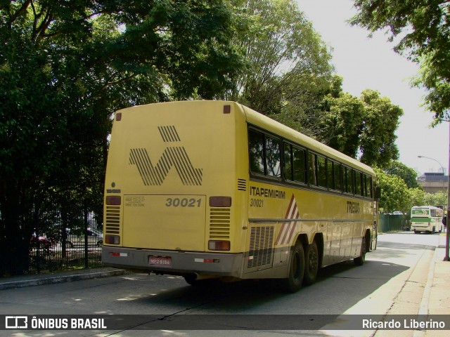 Viação Itapemirim 30021 na cidade de São Paulo, São Paulo, Brasil, por Ricardo Liberino. ID da foto: 11882947.