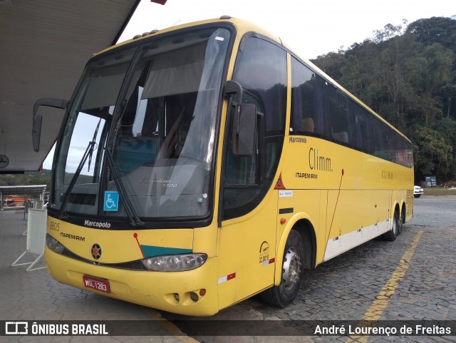 Viação Itapemirim 8805 na cidade de Manhuaçu, Minas Gerais, Brasil, por André Lourenço de Freitas. Número da foto: #11881451.