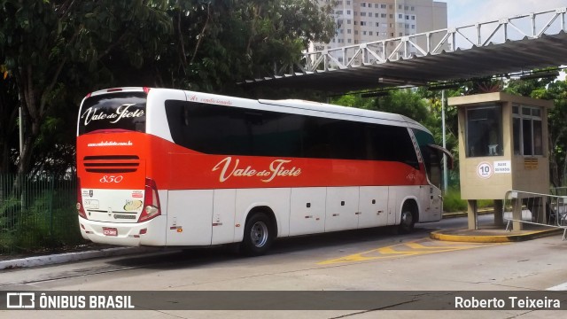 Viação Vale do Tietê 850 na cidade de São Paulo, São Paulo, Brasil, por Roberto Teixeira. ID da foto: 11882227.