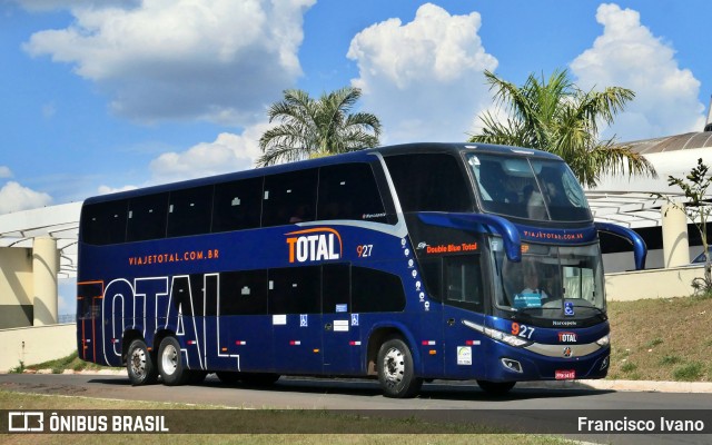 Viação Total 927 na cidade de Marília, São Paulo, Brasil, por Francisco Ivano. Número da foto: #11882645.