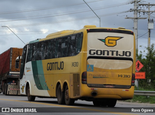 Empresa Gontijo de Transportes 14310 na cidade de Vitória da Conquista, Bahia, Brasil, por Rava Ogawa. ID da foto: 11884305.