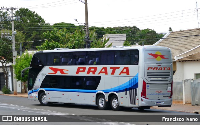 Expresso de Prata 192201 na cidade de Santa Cruz do Rio Pardo, São Paulo, Brasil, por Francisco Ivano. ID da foto: 11885611.