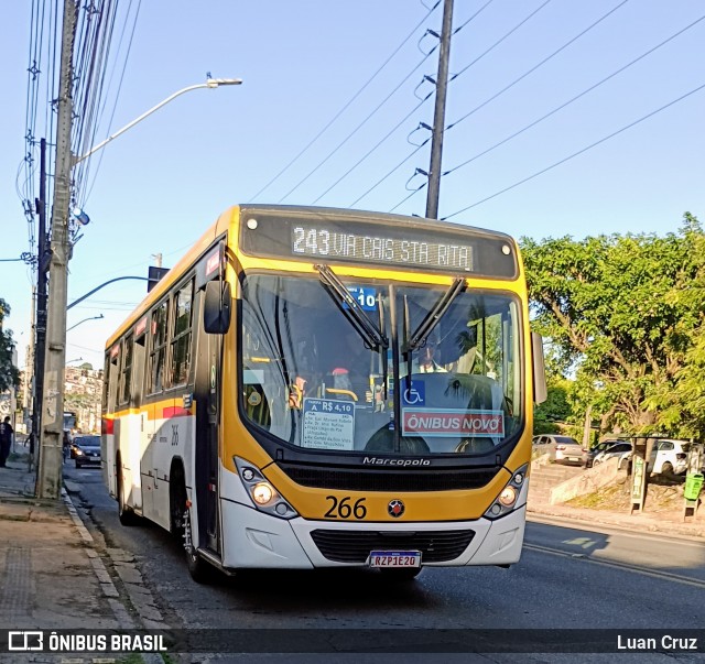 Empresa Metropolitana 266 na cidade de Recife, Pernambuco, Brasil, por Luan Cruz. Número da foto: #11886789.