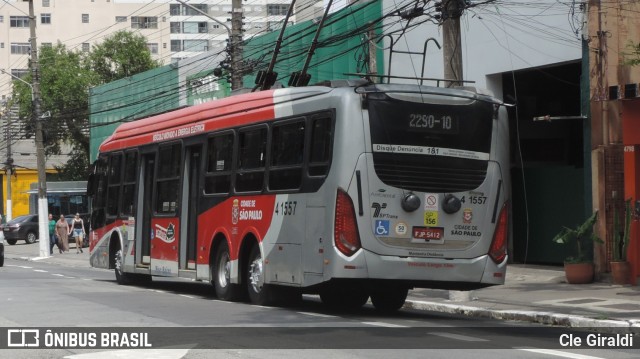 Himalaia Transportes > Ambiental Transportes Urbanos 4 1557 na cidade de São Paulo, São Paulo, Brasil, por Cle Giraldi. ID da foto: 11888306.