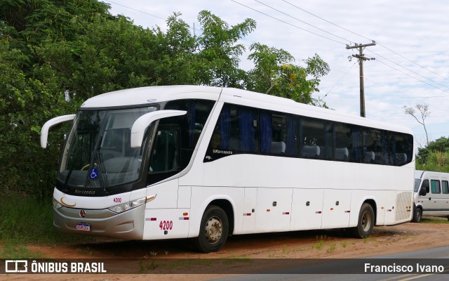 Ônibus Particulares 4200 na cidade de Quatá, São Paulo, Brasil, por Francisco Ivano. Número da foto: #11888463.