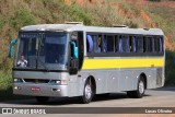 Ônibus Particulares 1833 na cidade de Urucânia, Minas Gerais, Brasil, por Lucas Oliveira. ID da foto: :id.