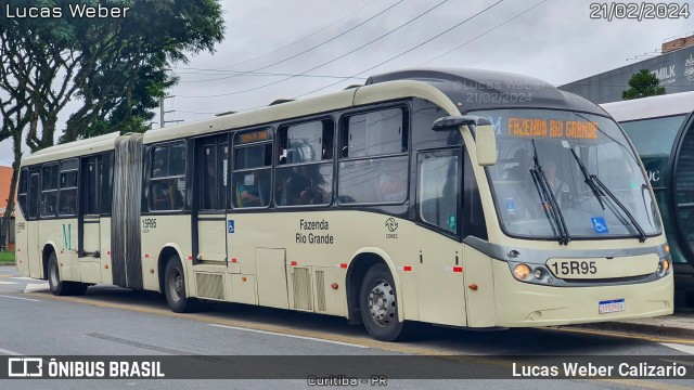 Leblon Transporte de Passageiros 15R95 na cidade de Curitiba, Paraná, Brasil, por Lucas Weber Calizario. ID da foto: 11889349.