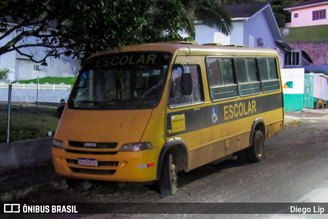 Escolares 9H73 na cidade de São João do Oeste, Santa Catarina, Brasil, por Diego Lip. ID da foto: 11889246.