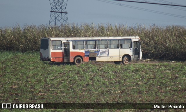 Ônibus Particulares 05 na cidade de Rio Largo, Alagoas, Brasil, por Müller Peixoto. Número da foto: #11888918.