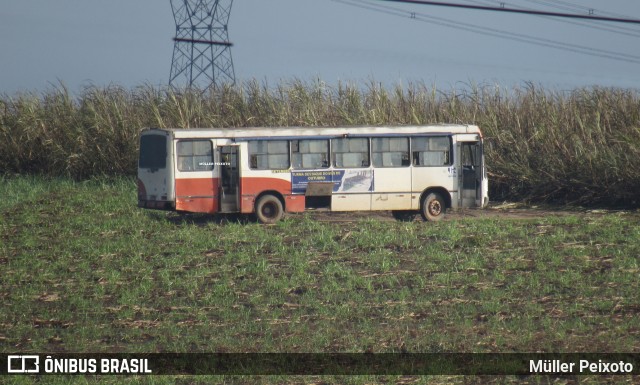 Ônibus Particulares 05 na cidade de Rio Largo, Alagoas, Brasil, por Müller Peixoto. ID da foto: 11888918.