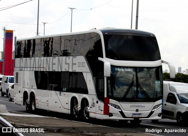 Auto Viação Catarinense 321302 na cidade de São Paulo, São Paulo, Brasil, por Rodrigo  Aparecido. ID da foto: 11892907.