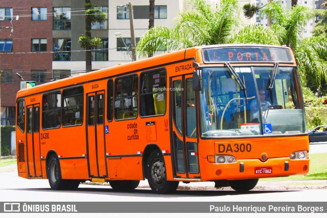 Empresa Cristo Rei > CCD Transporte Coletivo DA300 na cidade de Curitiba, Paraná, Brasil, por Paulo Henrique Pereira Borges. ID da foto: 11892229.