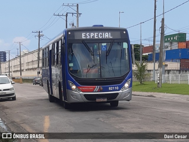BR Mobilidade Baixada Santista 82110 na cidade de Santos, São Paulo, Brasil, por Davi Cesar. Número da foto: #11892818.