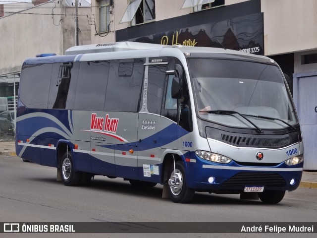 Vans Irati Transportes 1000 na cidade de Irati, Paraná, Brasil, por André Felipe Mudrei. Número da foto: #11893035.