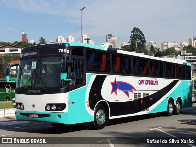 Ônibus Particulares 7690 na cidade de São Paulo, São Paulo, Brasil, por Rafael da Silva Xarão. ID da foto: 11892930.