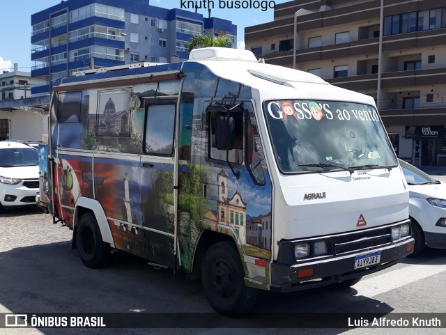 Motorhomes GASSO'S AO VENTO na cidade de Rio Grande, Rio Grande do Sul, Brasil, por Luis Alfredo Knuth. Número da foto: #11894633.