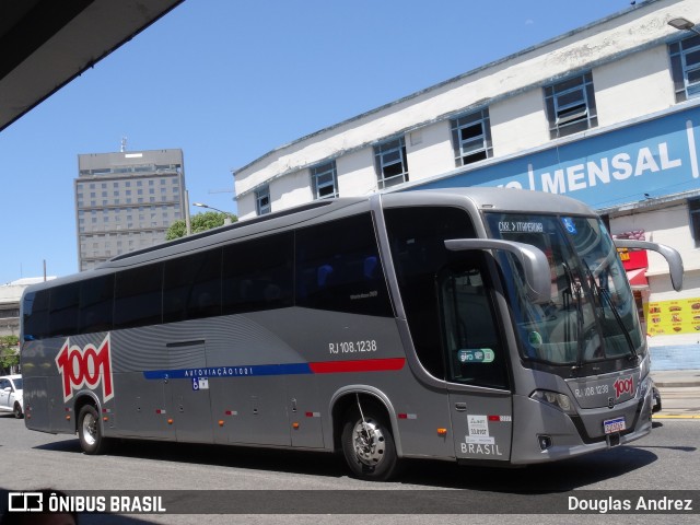 Auto Viação 1001 RJ 108.1238 na cidade de Rio de Janeiro, Rio de Janeiro, Brasil, por Douglas Andrez. ID da foto: 11898505.