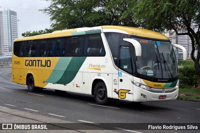 Empresa Gontijo de Transportes 7085 na cidade de Salvador, Bahia, Brasil, por Flavio Rodrigues Silva. ID da foto: 11897361.