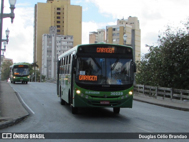 Expresso Luziense > Territorial Com. Part. e Empreendimentos 30229 na cidade de Belo Horizonte, Minas Gerais, Brasil, por Douglas Célio Brandao. Número da foto: #11898458.