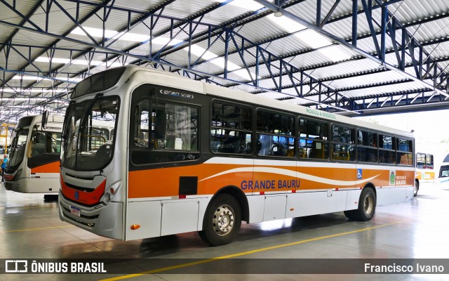 Transportes Coletivos Grande Bauru 2143 na cidade de Bauru, São Paulo, Brasil, por Francisco Ivano. ID da foto: 11898826.