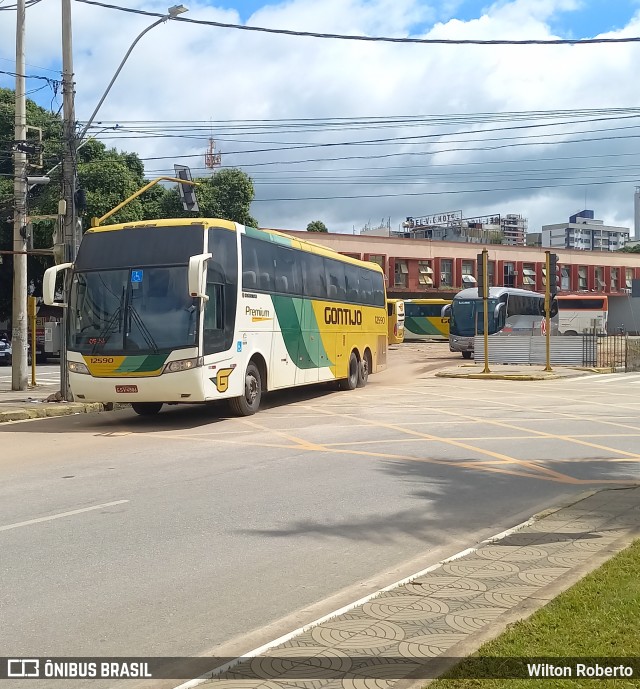 Empresa Gontijo de Transportes 12590 na cidade de Governador Valadares, Minas Gerais, Brasil, por Wilton Roberto. ID da foto: 11902824.