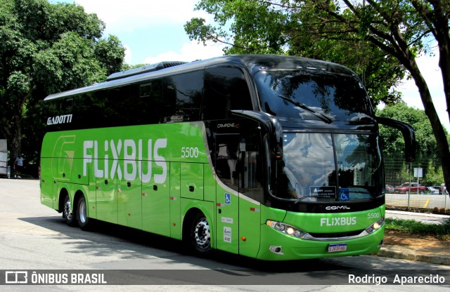 FlixBus Transporte e Tecnologia do Brasil 5500 na cidade de São Paulo, São Paulo, Brasil, por Rodrigo  Aparecido. Número da foto: #11902042.